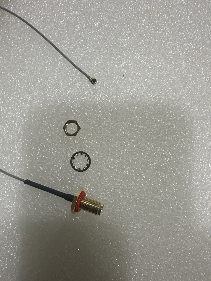 J100 Antenna Feeder